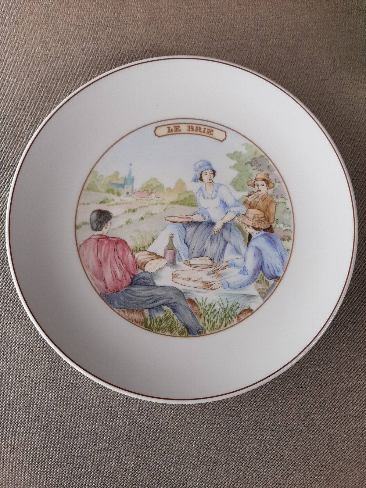 Frans bordje/ Le Brie /.Pillivuyt, Ophalen of Verzenden, Nieuw
