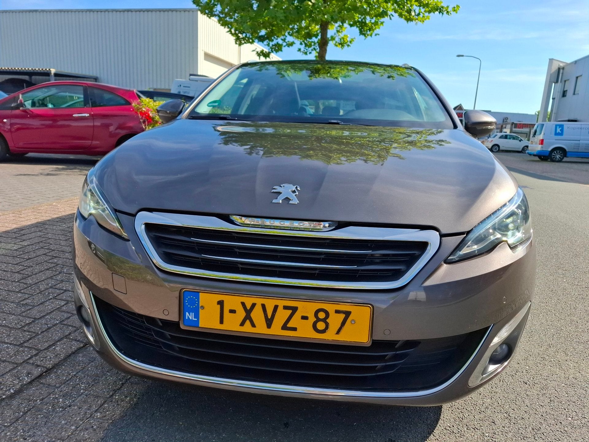 Peugeot 308 SW 1.2 e-THP Première CLIMA/ACC/NAVI/PANO/XENON, Voorwielaandrijving, Dealer onderhouden, Gebruikt, 1199 cc