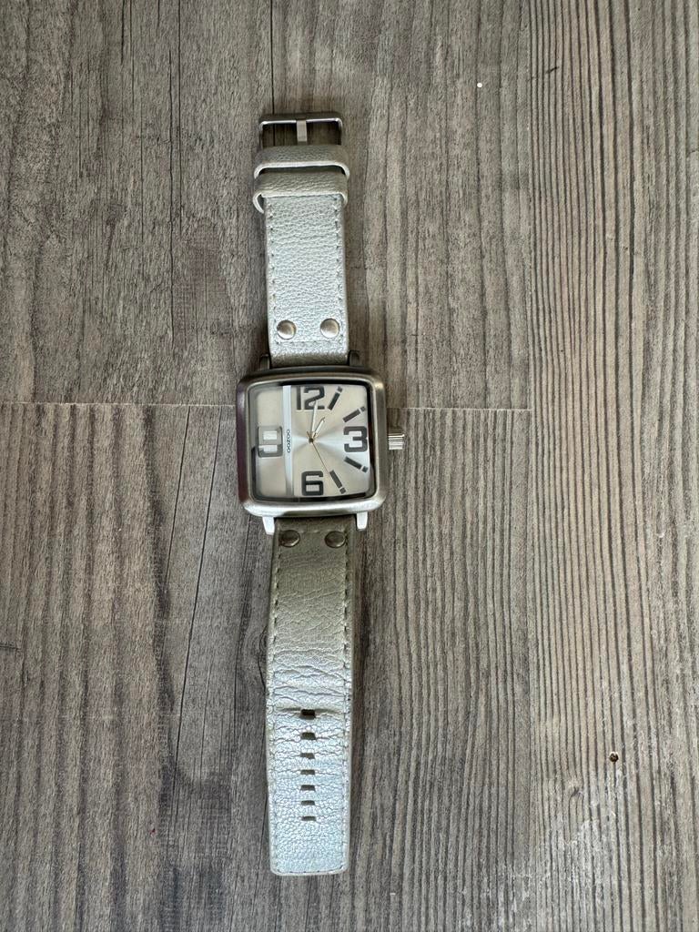 OOZOO horloge zilverkleurig met leren band, Overige merken, Leer, Polshorloge, Ophalen of Verzenden