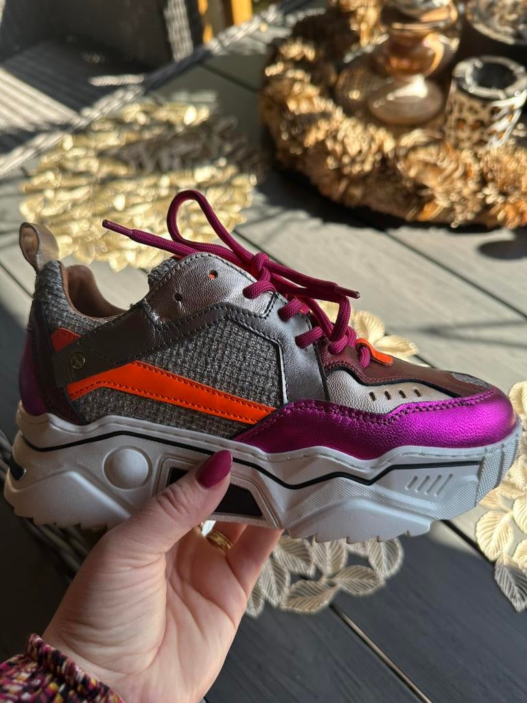 DWRS maat 37, Kleding | Dames, Schoenen, Ophalen of Verzenden, Zo goed als nieuw, Sneakers of Gympen