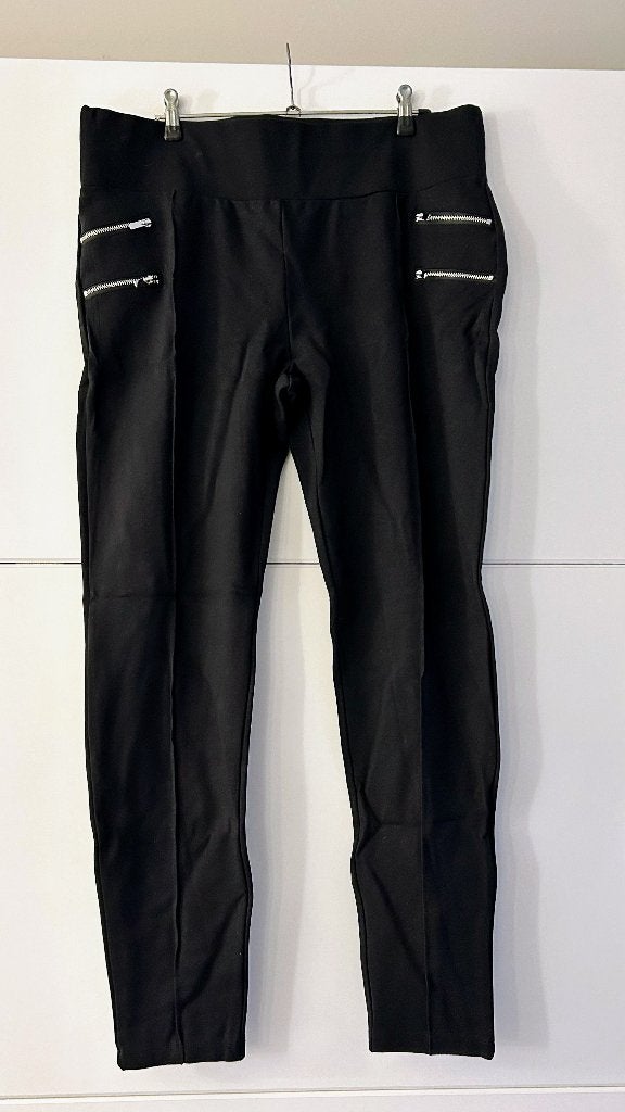 Yessica zwarte broek met ritsen, Kleding | Dames, Maat 46/48 (XL) of groter, Ophalen of Verzenden, Zo goed als nieuw, Lang