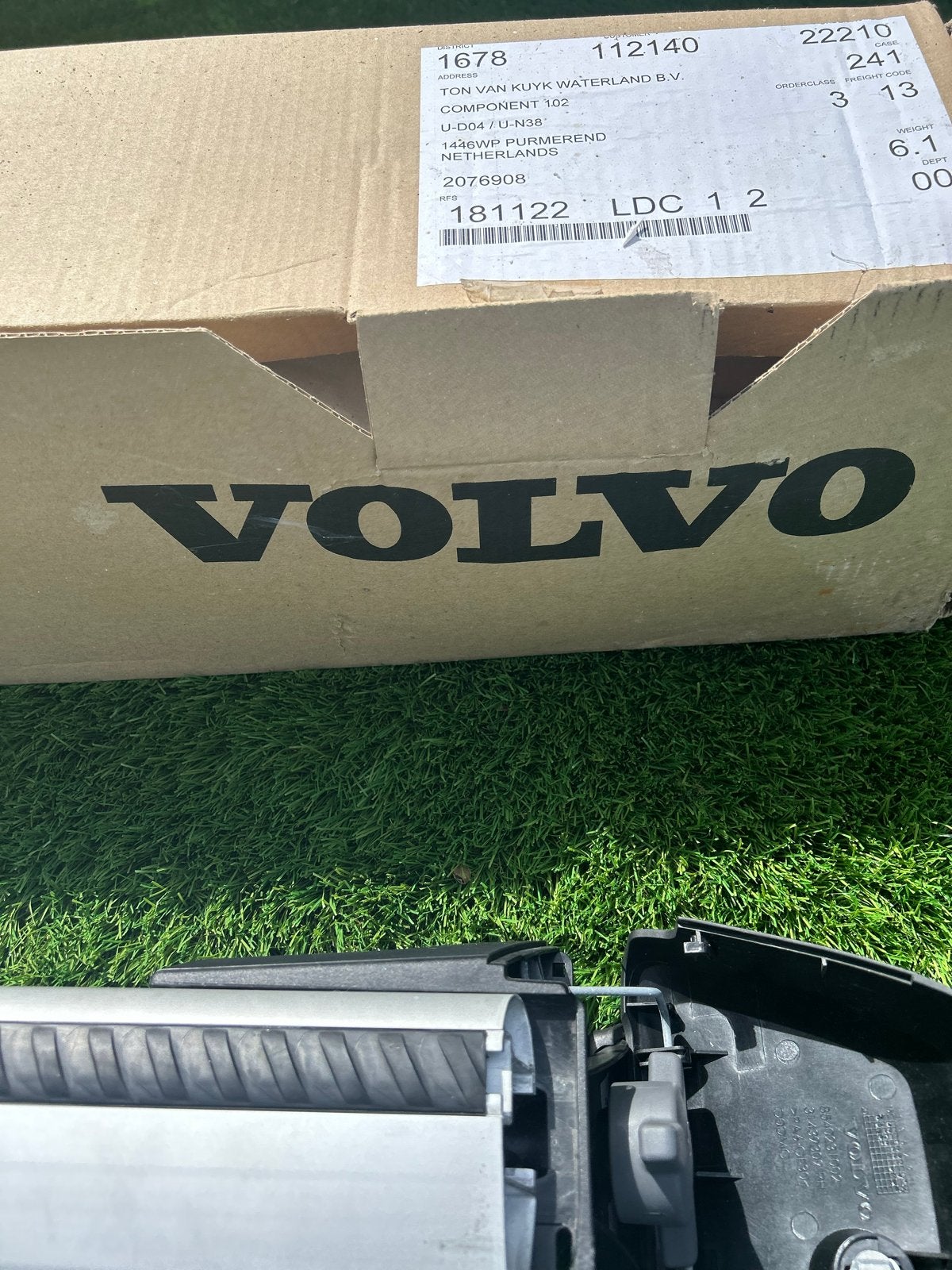 Volvo Dakdragers - Nieuw in doos, Ophalen, Zo goed als nieuw