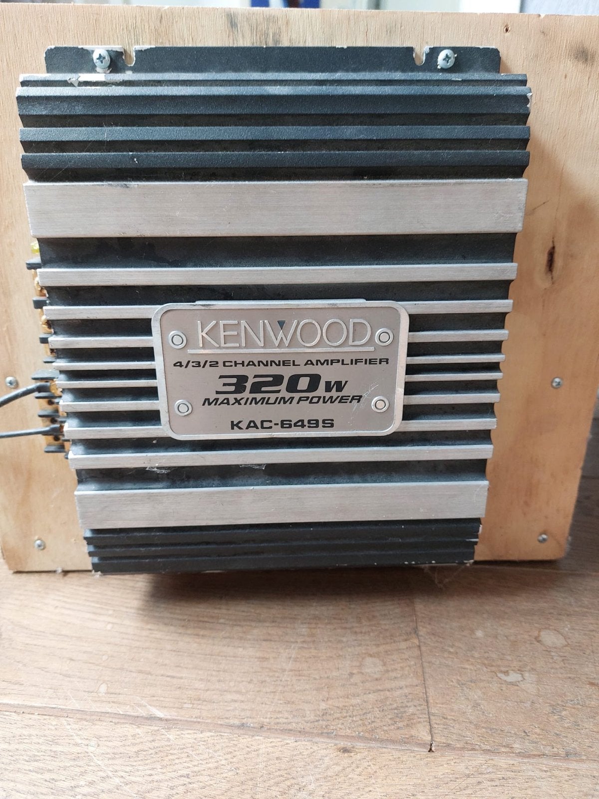 Kenwood Subwoofer 320W met JVC DRVN Sub voor auto, Ophalen, Gebruikt