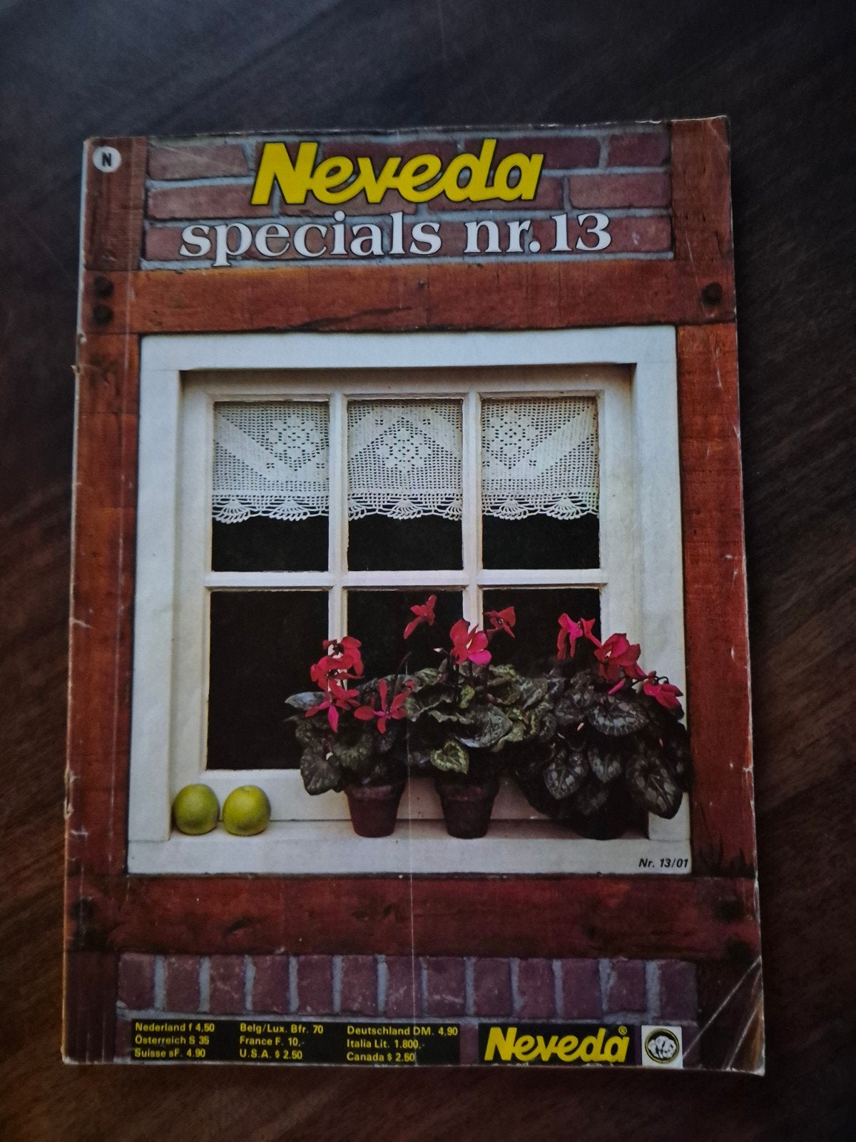 Vintage : Haken, Nevada special nr . 13, Hobby en Vrije tijd, Ophalen of Verzenden, Gebruikt, Haken, Patroon of Boek