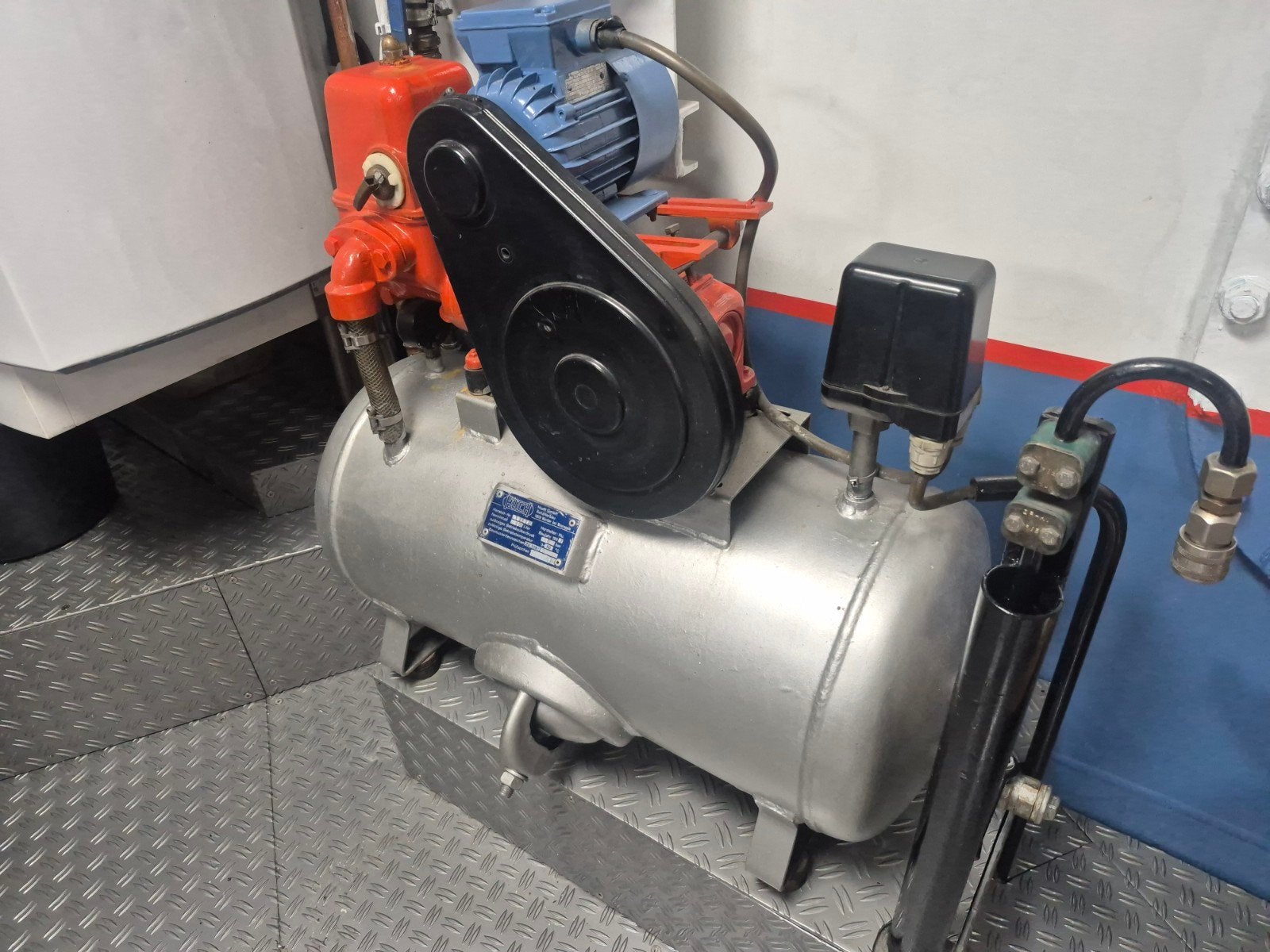 Speck Hydrofoorpomp 380V met 60 liter tank, Ophalen of Verzenden, Gebruikt