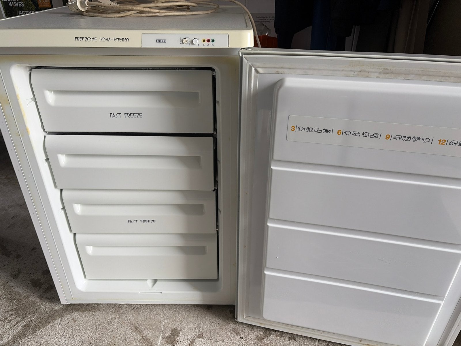 Zanussi Diepvrieskast met lades - Vrijstaand, Witgoed en Apparatuur, Gebruikt, Minder dan 60 cm, Ophalen of Verzenden, Vrijstaand