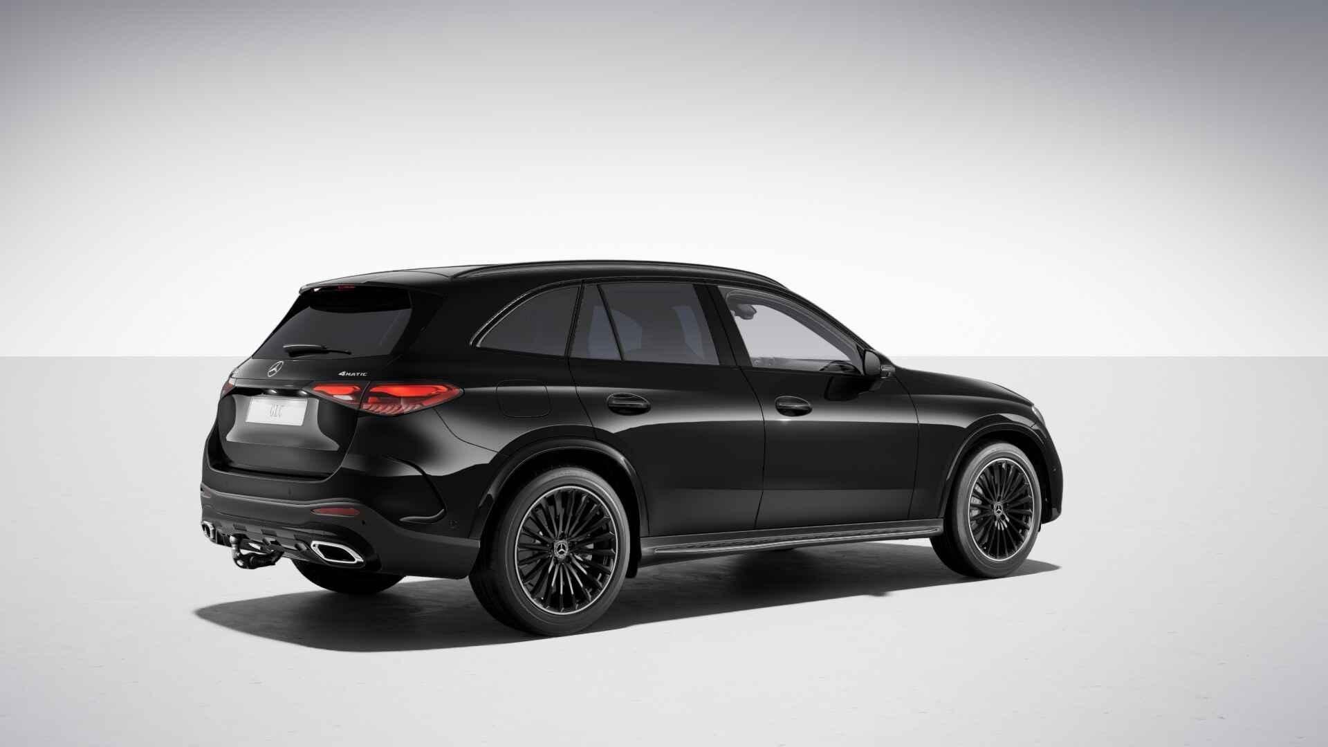Mercedes-Benz GLC-klasse 300e 4MATIC Business Solution AMG |, Auto's, Automaat, 4 cilinders, 2255 kg, Zwart