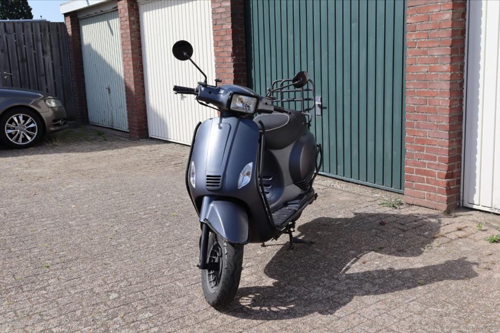 Senzo injectie scooter - Rijdt 50/60 km/u, Ophalen, Gebruikt, Benzine, Overige merken