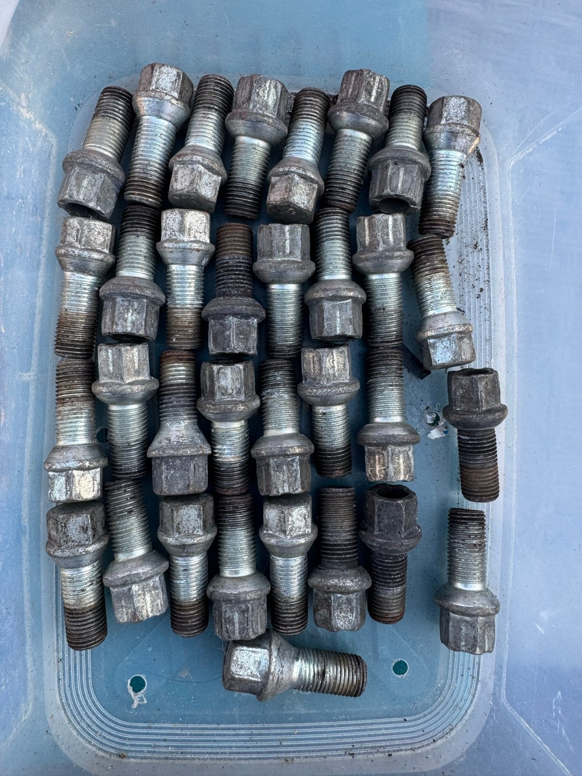 33x Wielbouten VW Set van diverse wielbouten voor Volkswagen, Ophalen of Verzenden, Gebruikt, Volkswagen