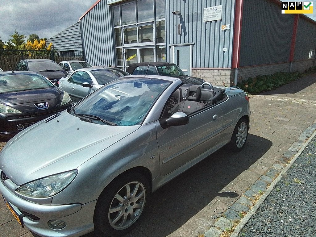 Peugeot 206 CC 1.6-16V Quiksilver NL auto NAP km 168136 ZEER, Auto's, Peugeot, Bedrijf, Te koop, ABS, Airbags, Airconditioning