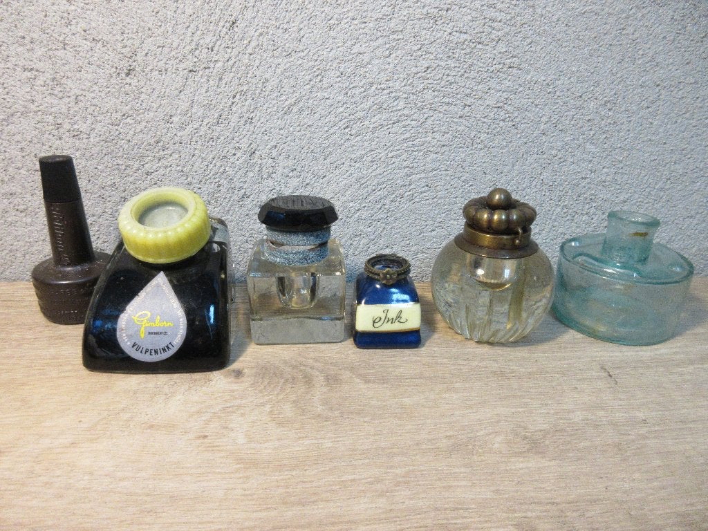 Diverse oude inktpotjes en inkt, Ophalen of Verzenden