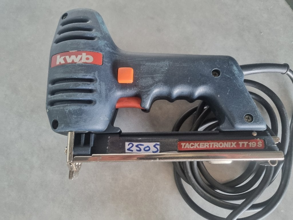 KWB Electrische Tacker -nietmachine, Ophalen of Verzenden, Zo goed als nieuw, Tacker/nietmachine, Overige merken