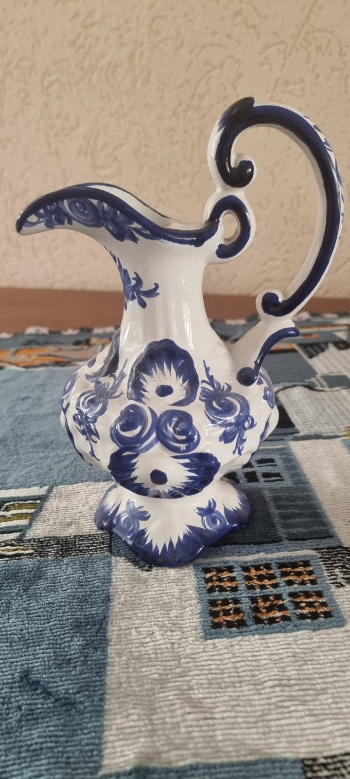 Vaasje uit portugal, Antiek en Kunst, Antiek | Vazen, Ophalen of Verzenden
