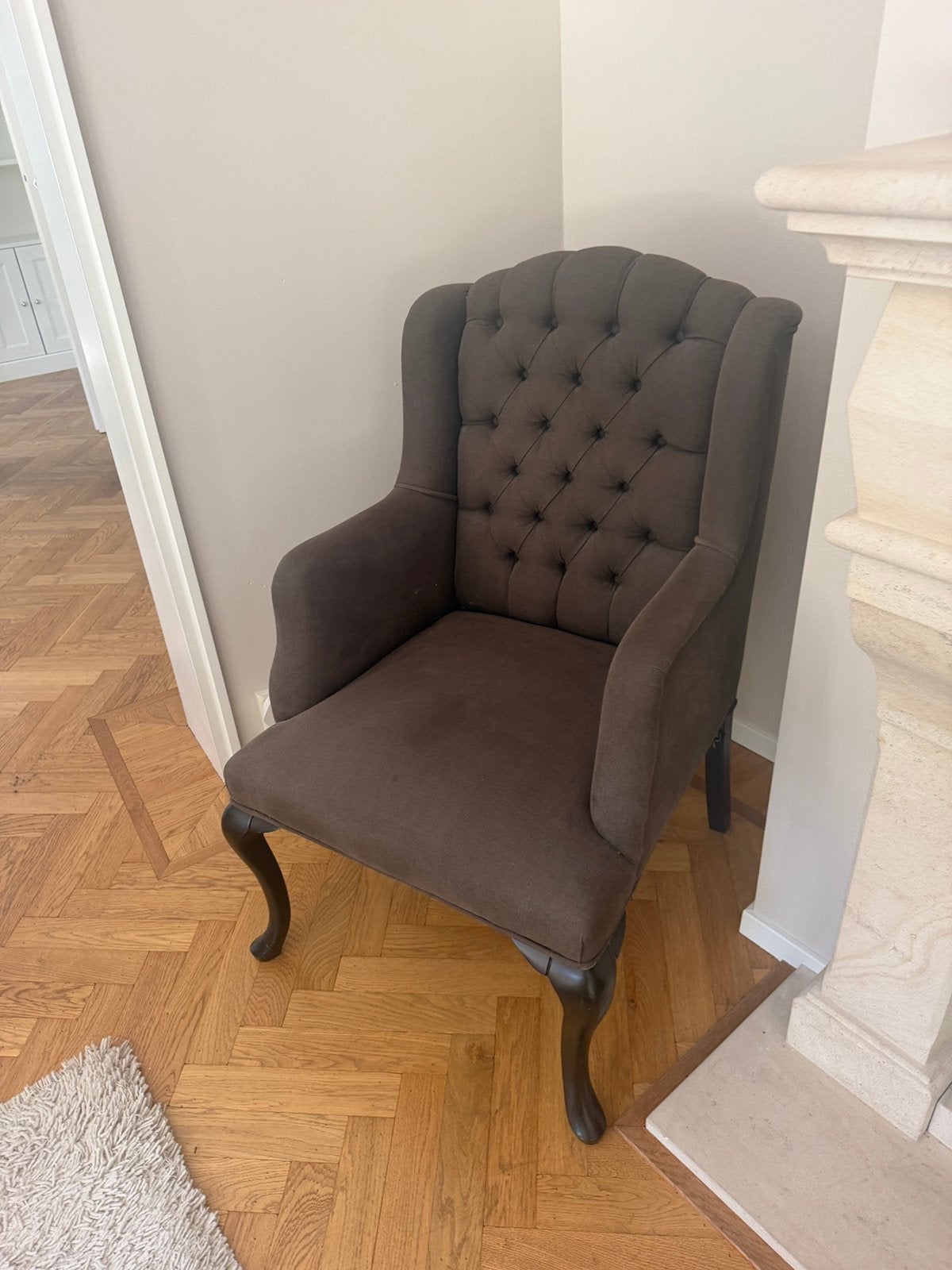 2 stoelen bruin, Huis en Inrichting, Stoelen, Ophalen, Zo goed als nieuw, Bruin, Twee