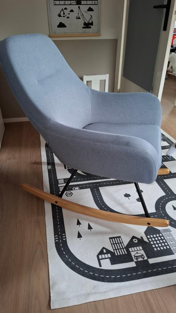 Zo goed als nieuwe schommelstoel, lichtblauw, Ophalen, 75 tot 100 cm, Zo goed als nieuw, Stof