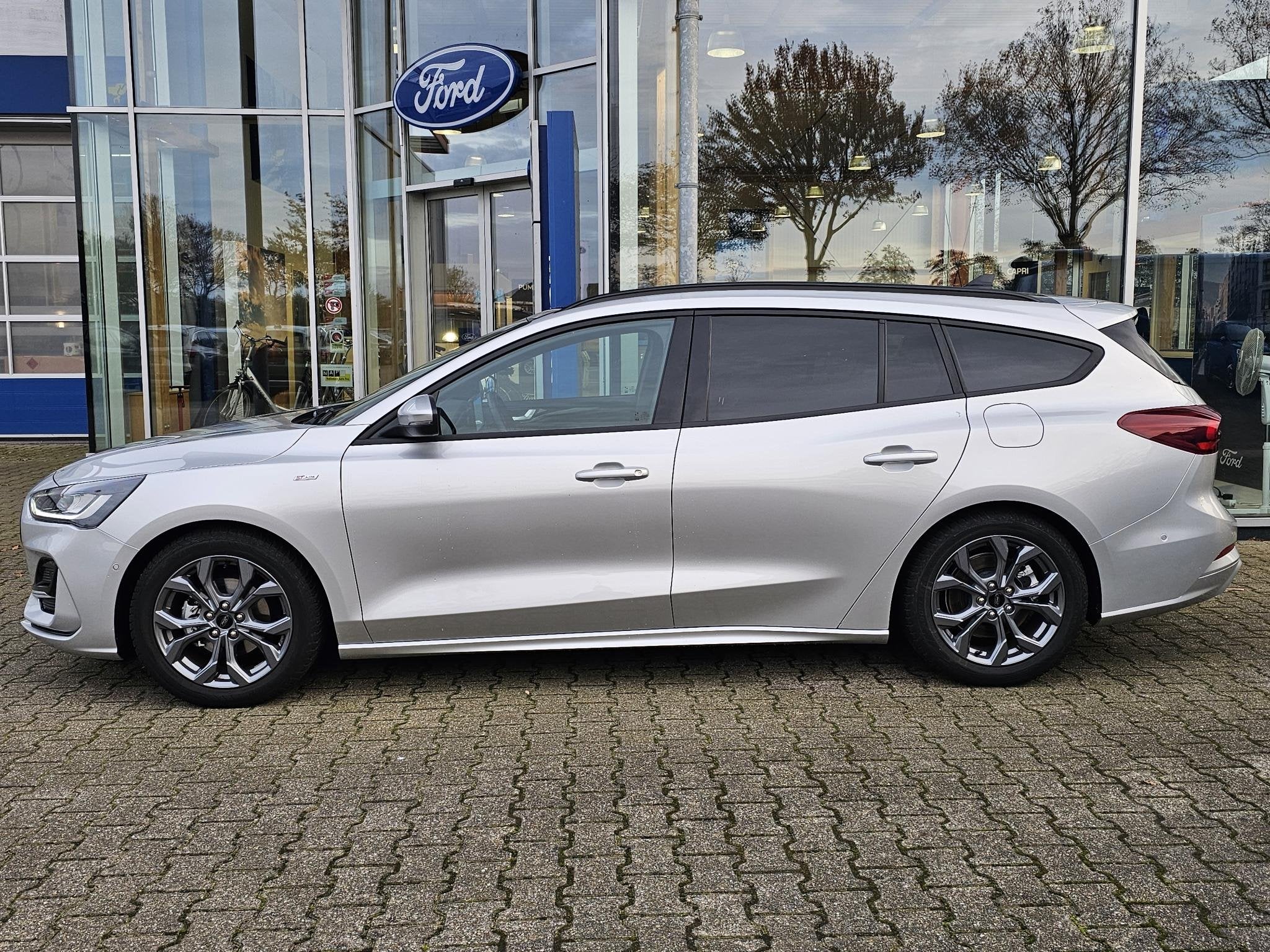 Ford Focus Wagon 1.0 EcoBoost Hybrid ST Line X Bellen voor b, Stof, Gebruikt, 155 pk, Hybride Elektrisch/Benzine