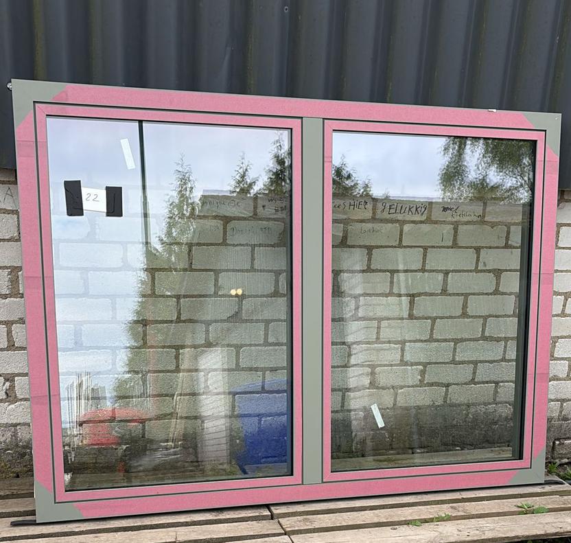 (22) 2 x nieuw aluminium raamkozijn draai kiep incl glas, Raamkozijn, Inclusief glas, 75 tot 150 cm, Ophalen