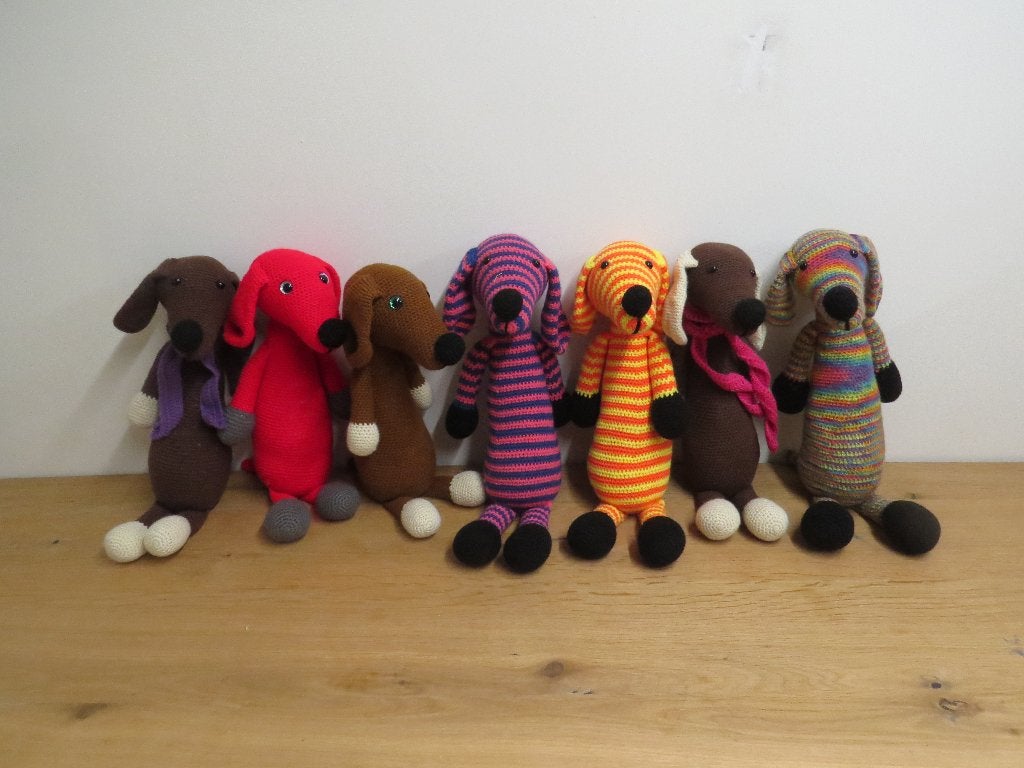 gehaakte knuffel teckel, Verzenden, Nieuw, Overige typen, Handgemaakt