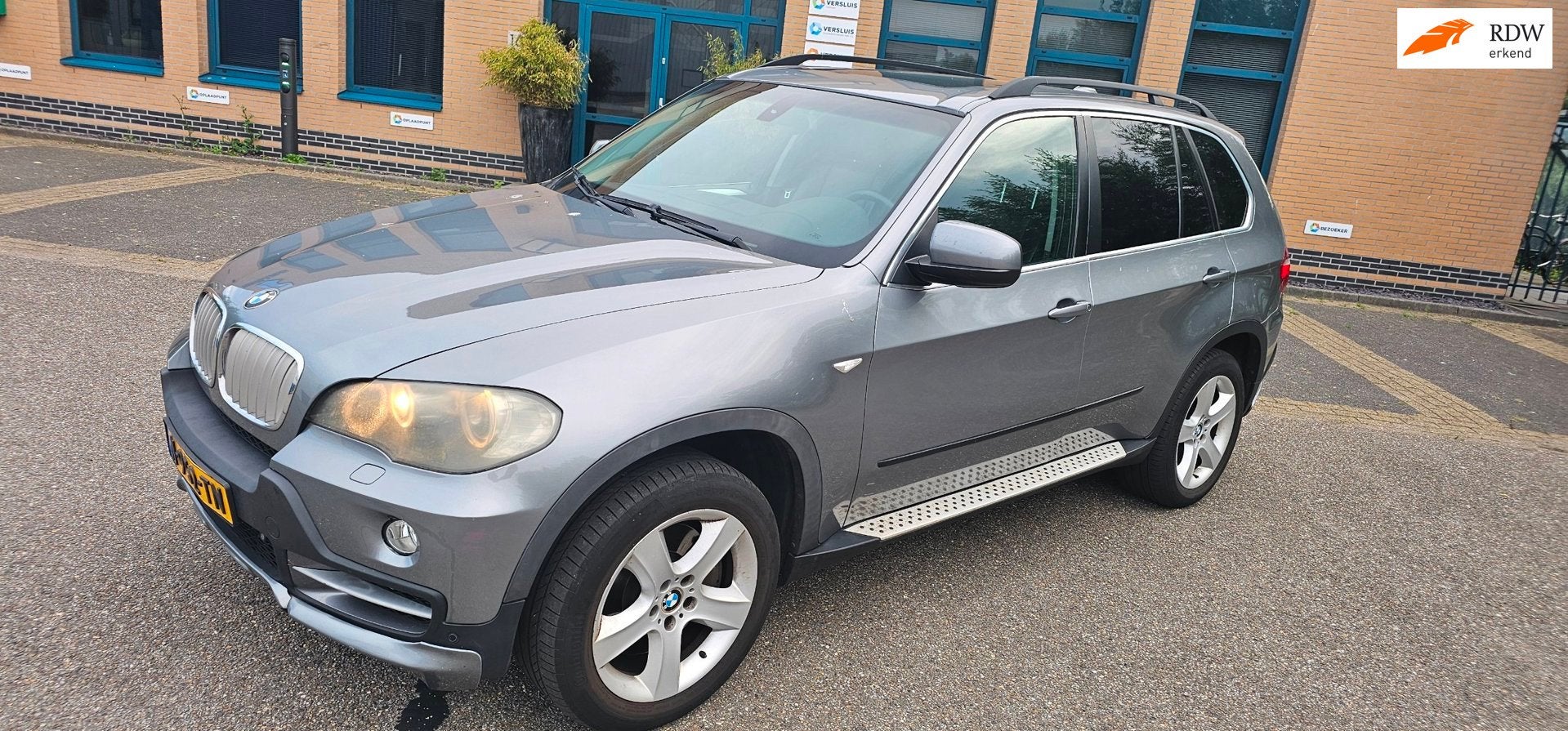 BMW X5 XDrive48i youngtimer 7pers volle auto, 2700 kg, Automatische klimaatregeling, Gebruikt, 138 €/maand