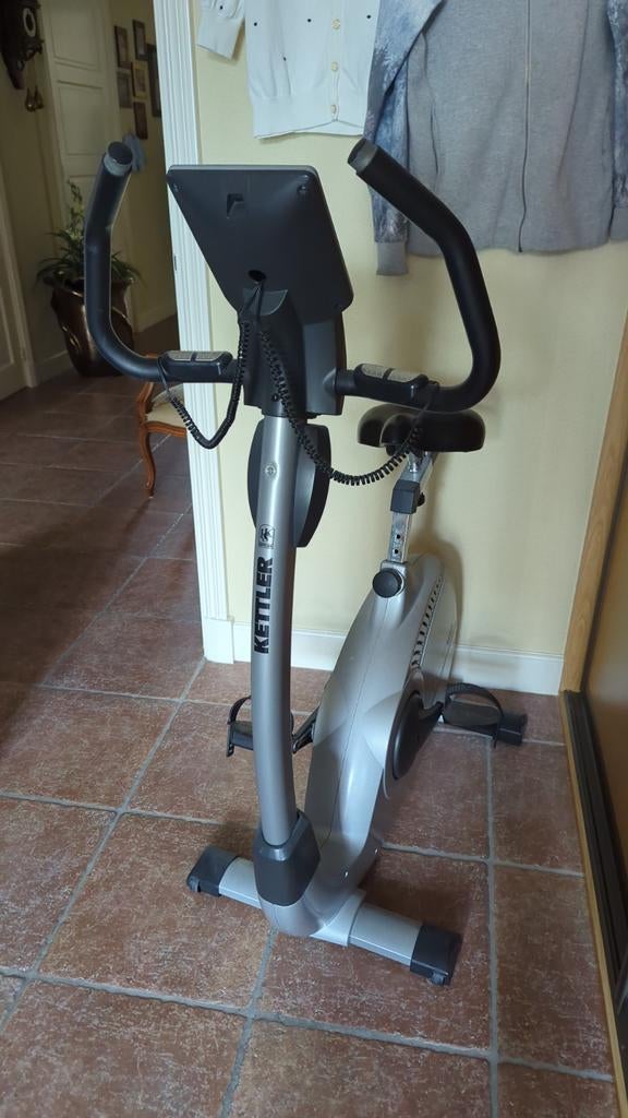 Kettler Hometrainer - Werkt nog prima!, Sport en Fitness, Fitnessapparatuur, Gebruikt, Ophalen of Verzenden, Metaal, Benen