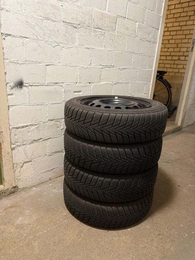 Winterbanden met velgen - Continental TS800 155/65 R14, Ophalen, 14 inch, Gebruikt, 155 mm