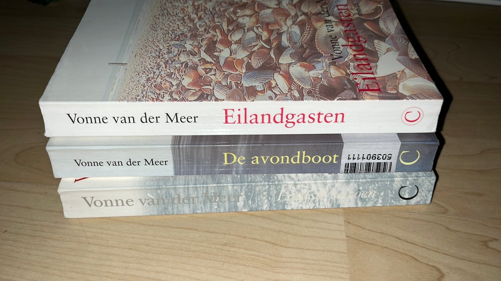 Vonne van der Meer - Eilandgasten, Gelezen, Ophalen of Verzenden, Nederland, Vonne van der Meer