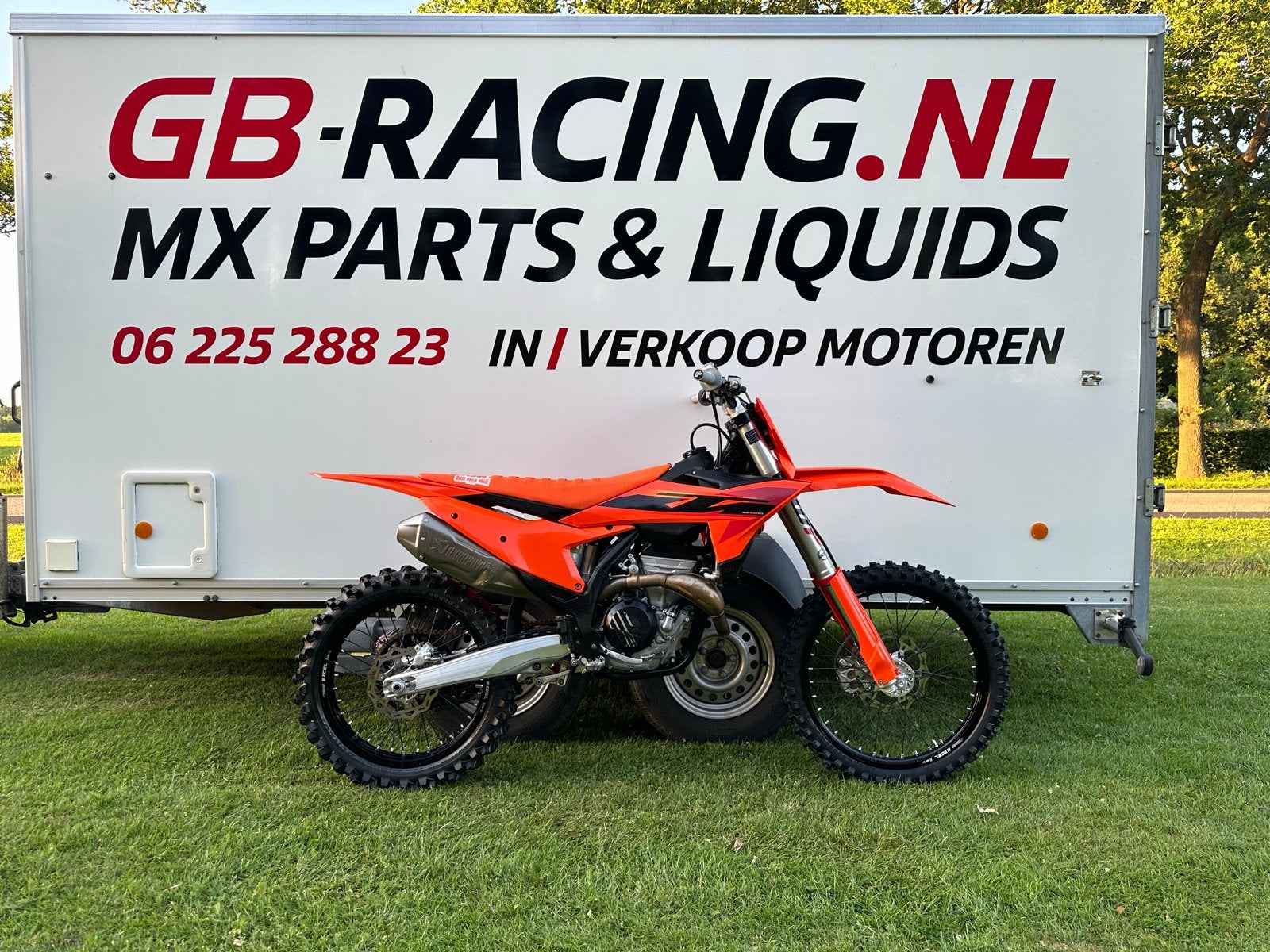 KTM SXF 350 2025 - met maar 26,5 uur!!, Motoren, Crossmotor, Handgeschakeld, Quickshifter, Gebruikt