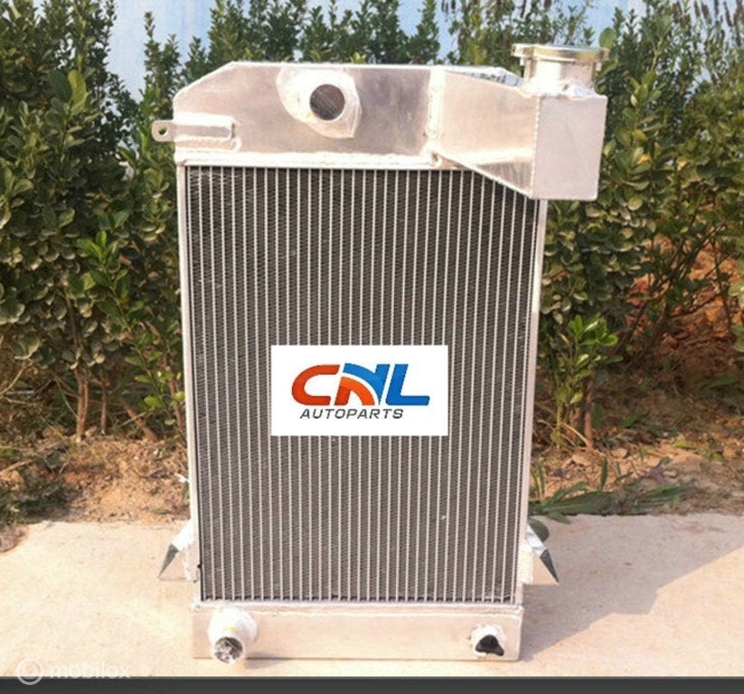 Radiateur TRIUMPH TR2/TR3/TR3A/TR3B MT, Nieuw, Ophalen of Verzenden