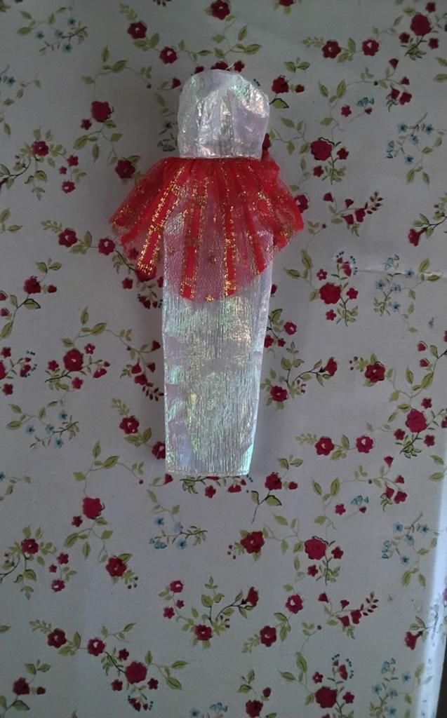 Barbie jurk wit met rood glitter, Ophalen of Verzenden, Zo goed als nieuw, Barbie