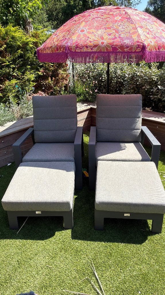 Tierra Outdoor Loungestoelen met voetenbank - 2 stuks, Ophalen, Gebruikt, Aluminium, Verstelbaar