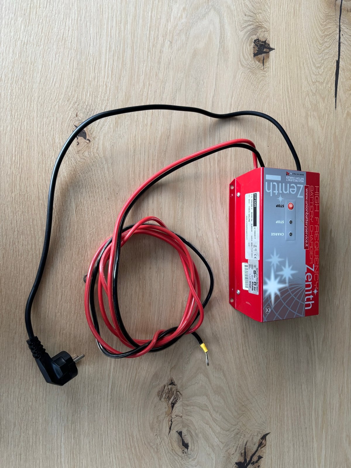 Zenith ZHF2420 Hoogfrequente Acculader 24V 20A, Ophalen of Verzenden, Gebruikt, Universele onderdelen