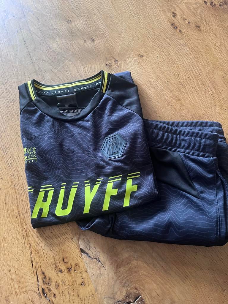 Cruyff trainingspakje maat 140, Ophalen of Verzenden, Gebruikt, Maat 140