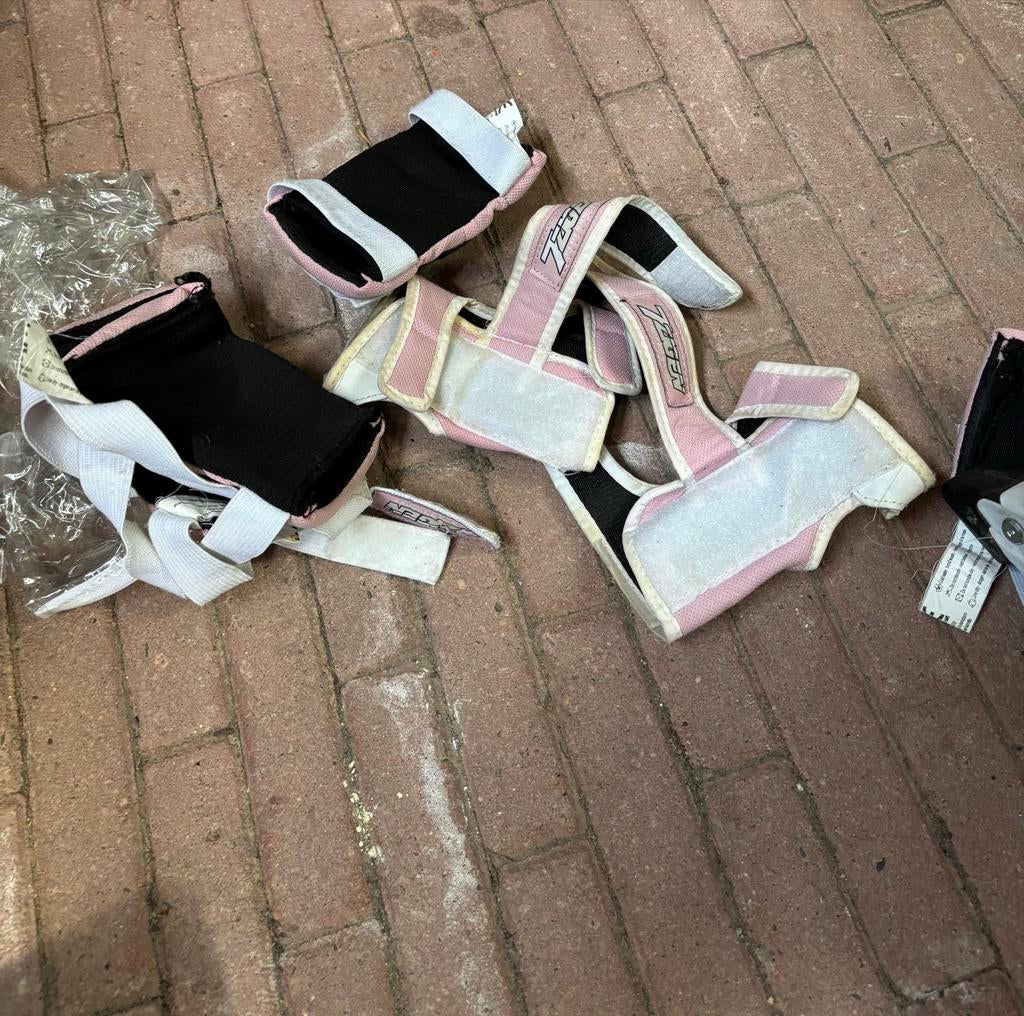 Artengo Tennisschoenen - Rood/Zwart maat 37, Sport en Fitness, Tennis, Ophalen, Gebruikt, Schoenen, Overige merken