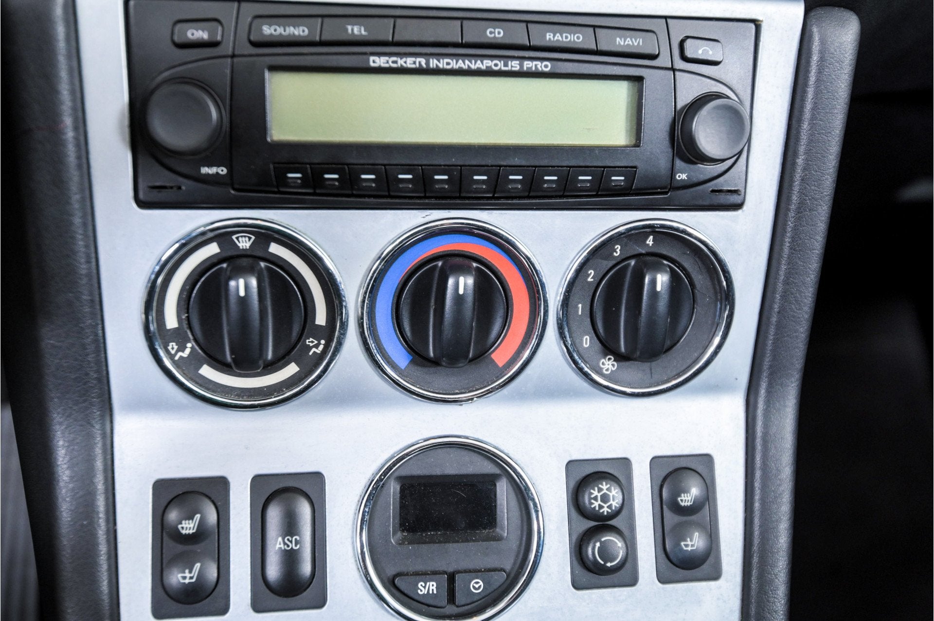 Foto 38 van BMW Z3 Roadster 1.8 S Airco . (bj 2001)