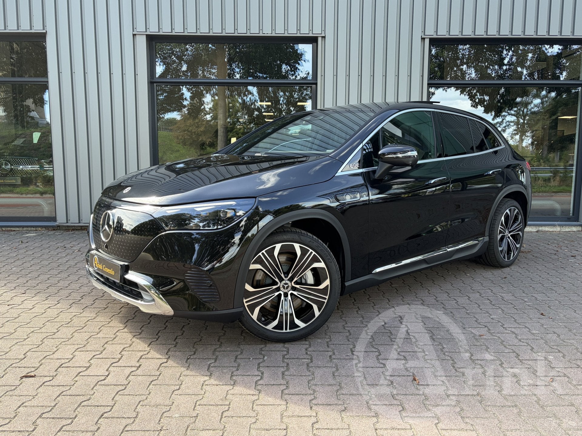 Mercedes-Benz EQE SUV 300 Luxury Line 91 kWh Panoramadak, Tr, Automaat, Achterwielaandrijving, Gebruikt, Zwart