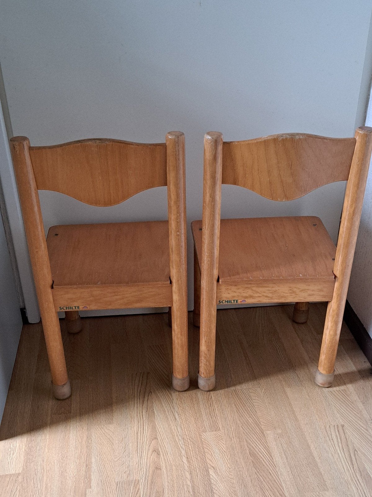 nostalgische kleuter school stoeltjes, Ophalen, Zo goed als nieuw, Stoel(en)