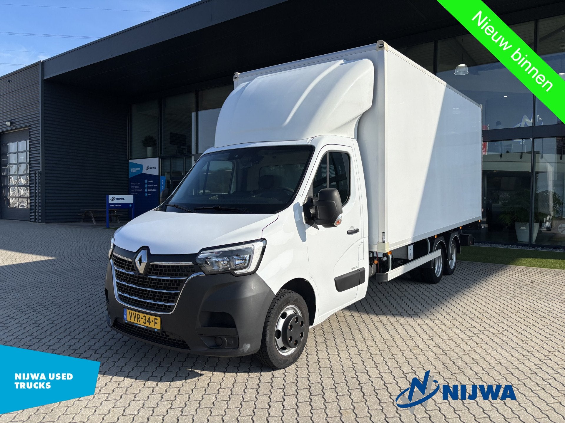 Renault Master T35 165 BE-Combi + Laadklep (bj 2023), Auto's, Gebruikt, Euro 6, 4 cilinders, Renault