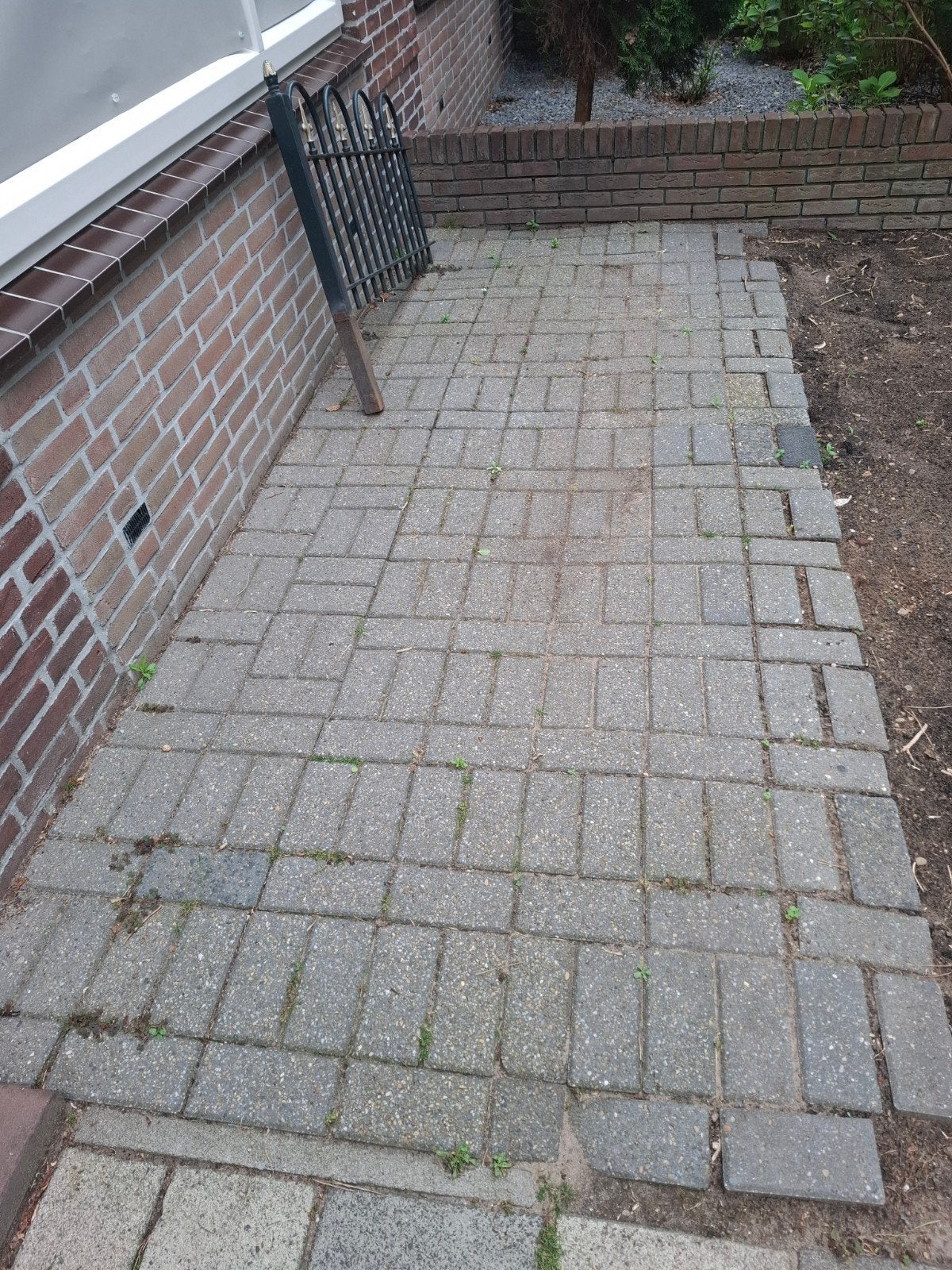 Gratis af te halen, grijze betonklinkers klinkers., Tuin en Terras, Tegels en Klinkers, Ophalen, Gebruikt, Beton, Klinkers