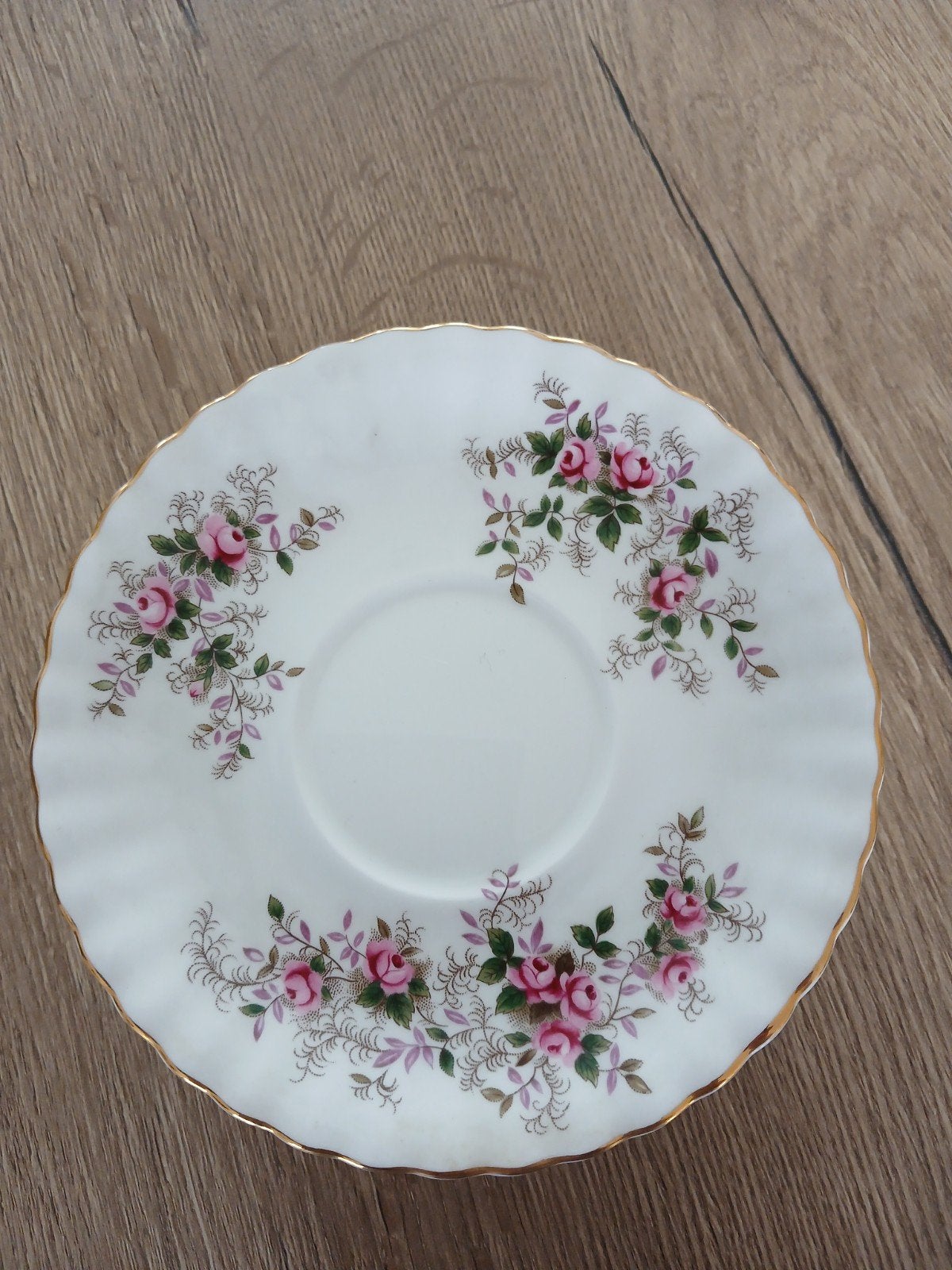 Royal Albert, Ophalen