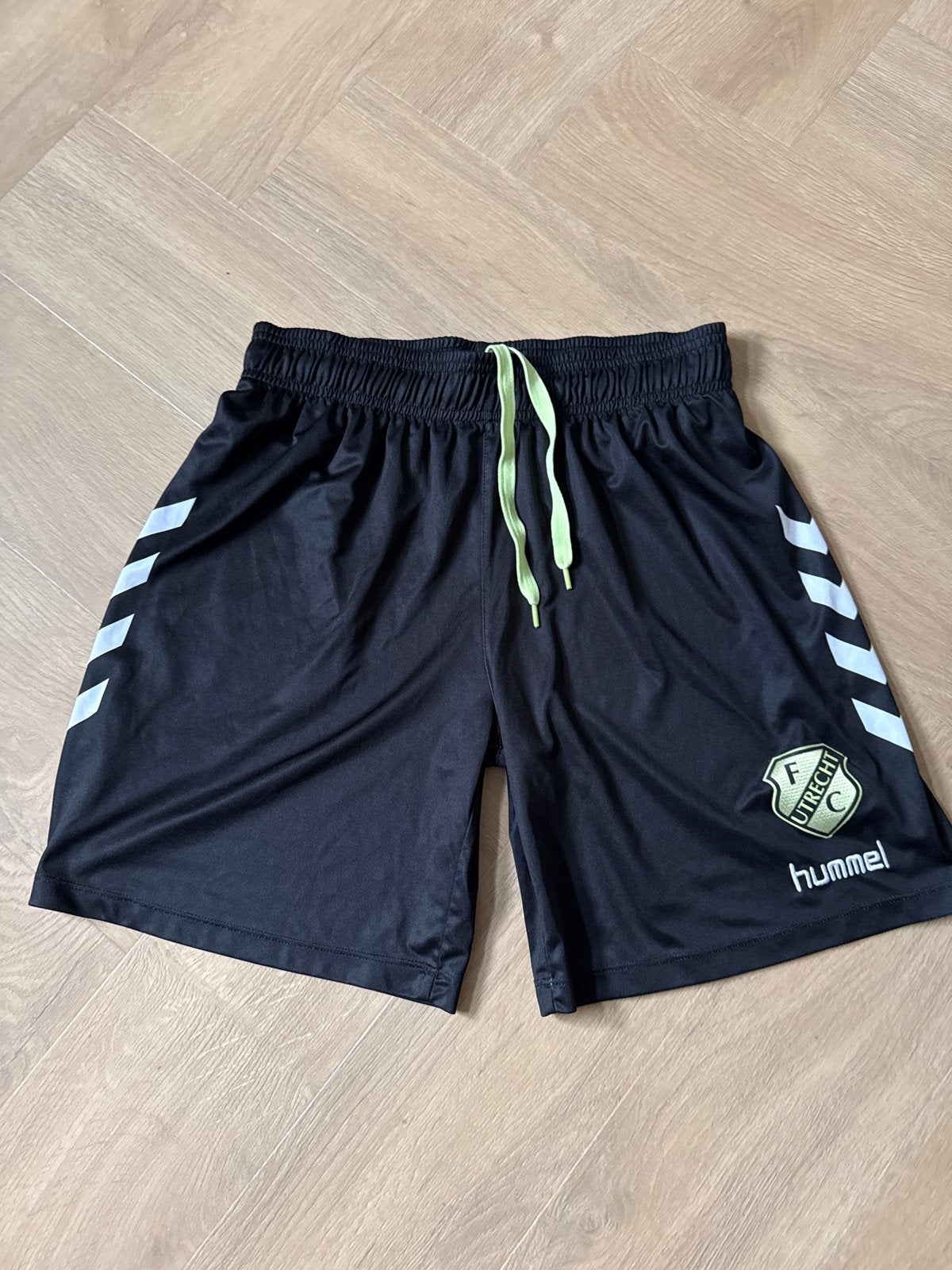 Hummel FC Utrecht voetbalbroekje - Maat L, Maat L, Verzenden, Zo goed als nieuw, Broek