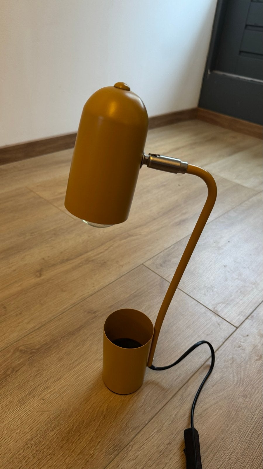 Gele Tafellamp met Pennenbak - Modern Design, Ophalen, Bureaulamp, Zo goed als nieuw, Geel