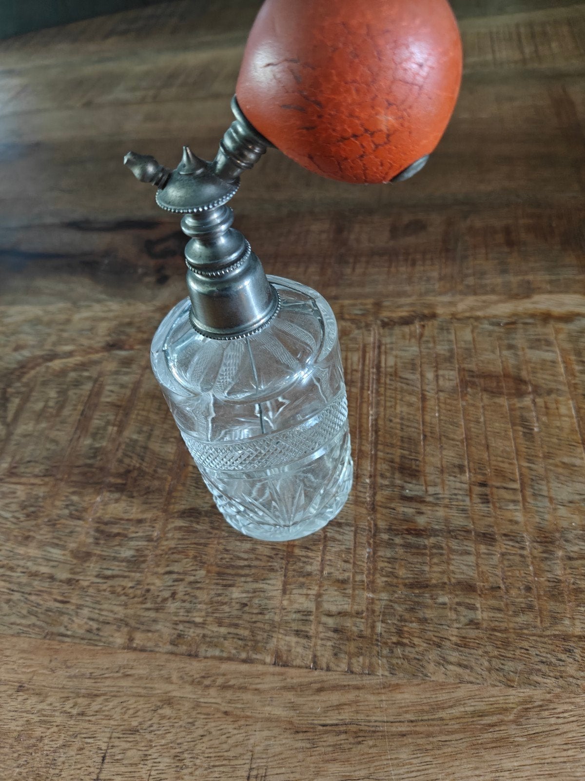 Antieke parfumverstuiver met geslepen glas en pompje, Antiek en Kunst, Ophalen of Verzenden