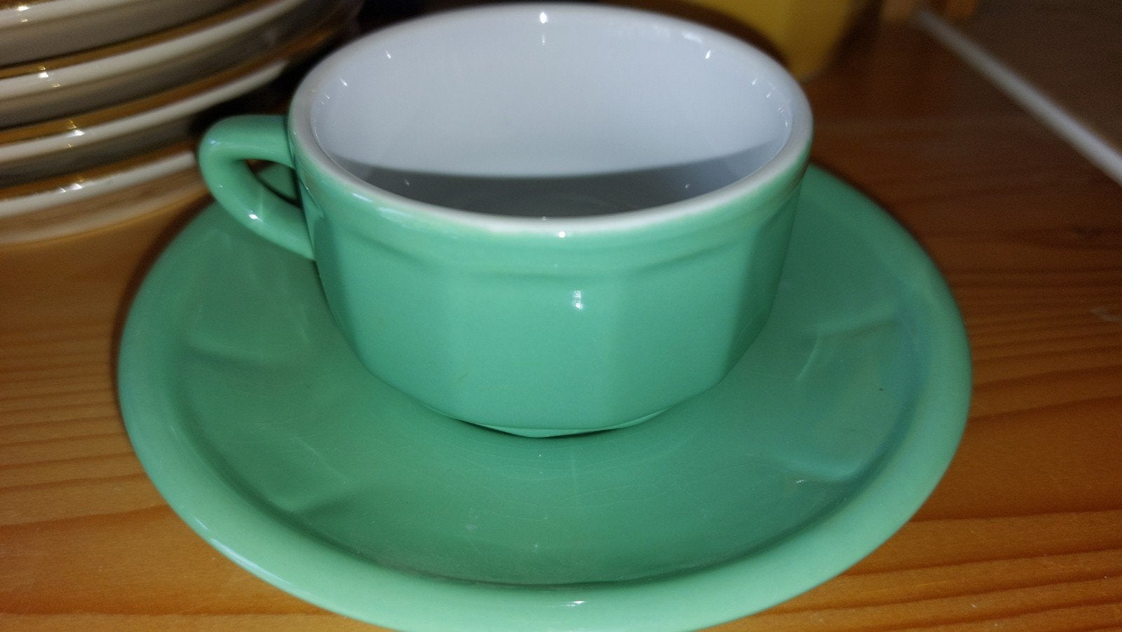 3x apilco flora kop en schotel mintgroen espresso, Ophalen of Verzenden, Zo goed als nieuw, Porselein, Kop en/of schotel