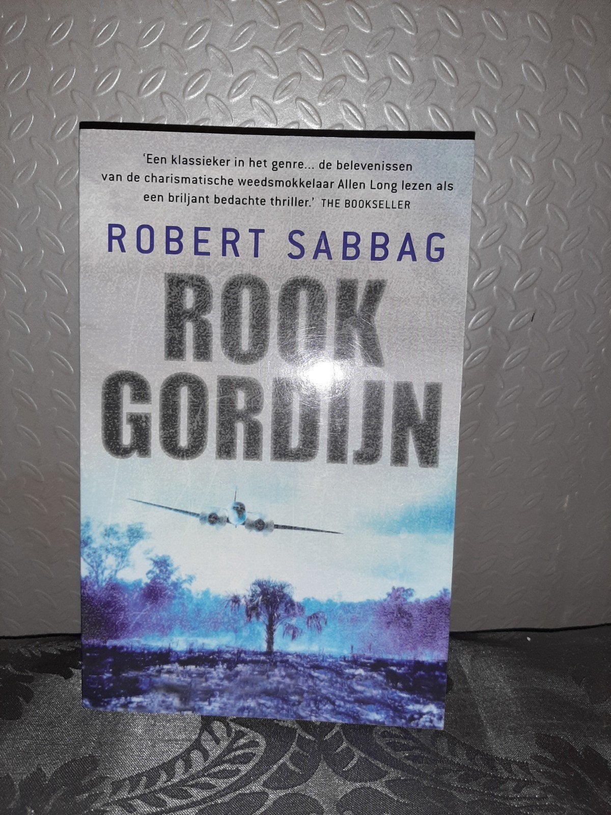 Rookgordijn - Robert Sabbag (Thriller), Ophalen of Verzenden, Zo goed als nieuw, Robert Sabbag, Nederland