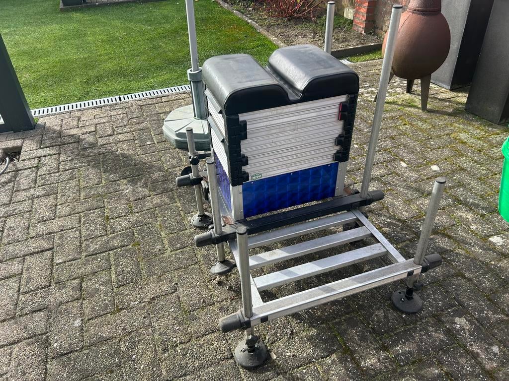 Rive viskist met sensas voer emmers, Watersport en Boten, Ophalen, Gebruikt, Overige typen