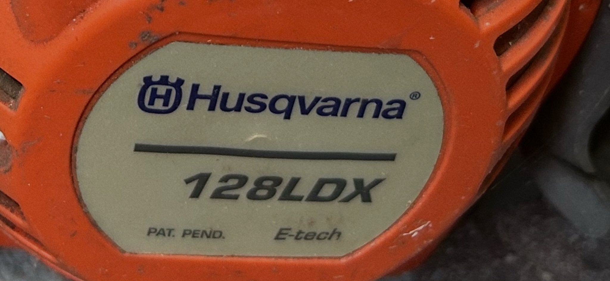 Husqvarna 128LDX Benzine Grasmaaier Krachtig en Betrouwbaar, Cirkelmaaier, Gebruikt, Ophalen of Verzenden, Benzine-grasmaaier