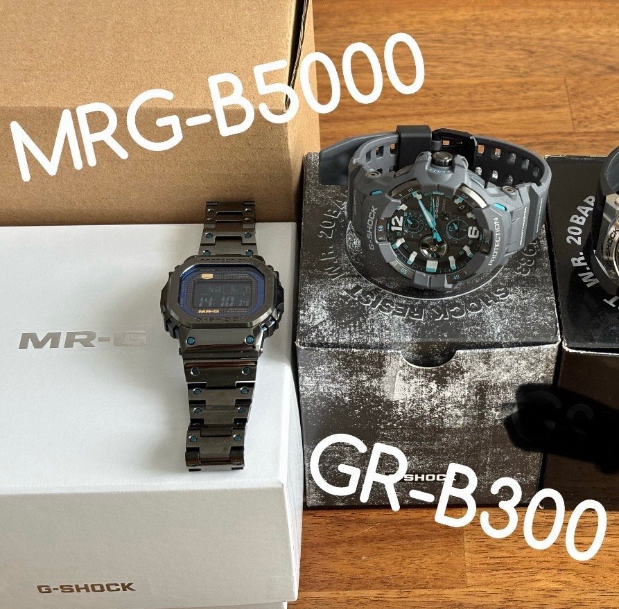 2x Casio G-Shock MRG-B5000 / Gravitymaster GR-B300, Sieraden, Tassen en Uiterlijk, Horloges | Heren, Polshorloge, Overige materialen