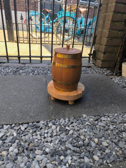 Antieke houten tabakspot met messing banden, Ophalen of Verzenden