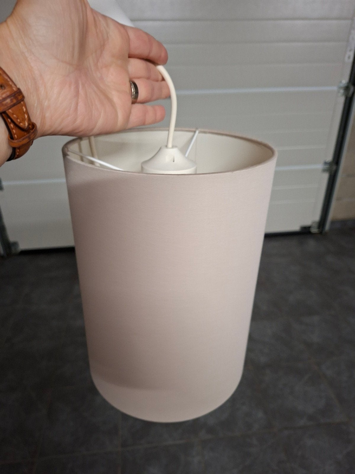 Hang lamp taupe ( kinder kamer), Ophalen of Verzenden, Zo goed als nieuw, Rond