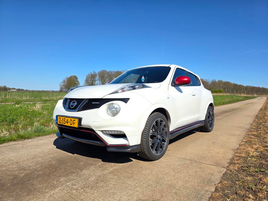 Nissan Juke 1.6 Nismo 2013 Wit, Auto's, Nissan, Voorwielaandrijving, 662 kg, 1618 cc, 4 cilinders